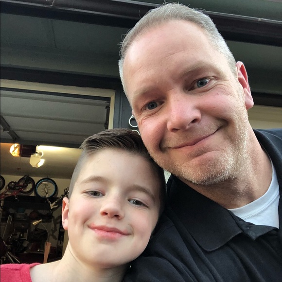 Meet your Posher, Larry - Picture 4 of 5